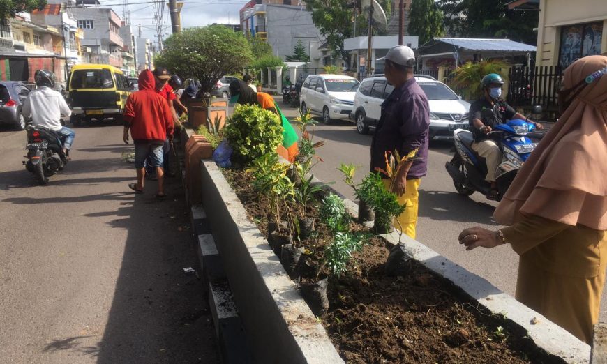 Dinas Lingkungan Hidup Benahi Taman dalam Kota, Demi Wujudkan Parepare Indah dan Asri